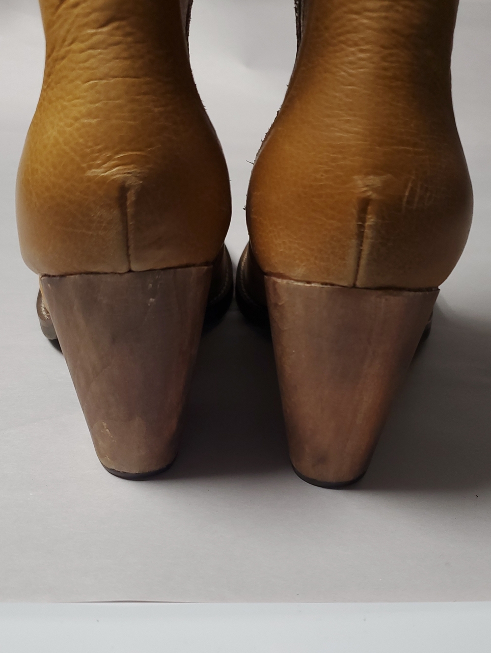 Latigo FRIENDS Tan Leather Block Heel Booties Size 7.5 BoHo 70s Western Romance - Picture 12 of 16